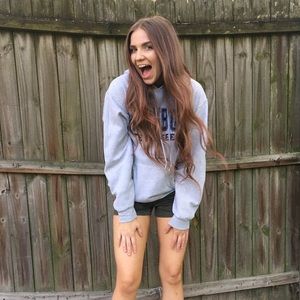 Meet your Posher, Joy